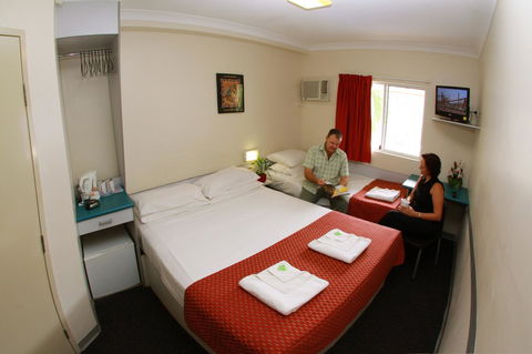 Value Inn - Tourism TAS 8
