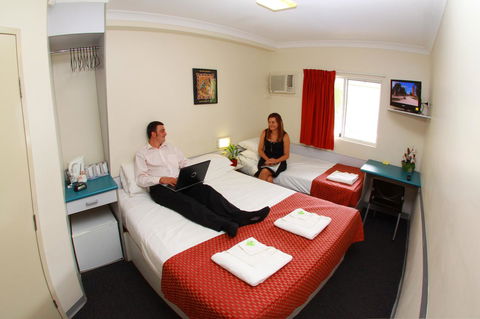 Value Inn - Tourism TAS 12
