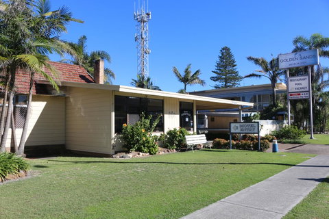 Golden Sands Motor Inn - Tourism TAS 10