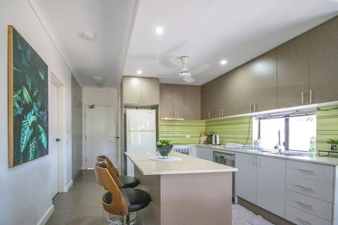 ZEN QUEST - The NOMADS PAD Near Nightcliff Markets & Sunset Foreshore - Tourism TAS 27