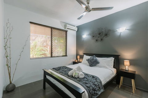 CitySide Apartment - 2 Bedroom With Private Courtyard - Tourism TAS 17