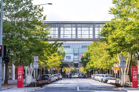 Highgate Executive Apartment City Walk Canberra - Hobart Tourism 36