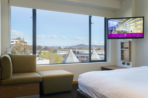 Crowne Plaza Canberra, An IHG Hotel - Hobart Tourism 19