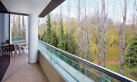 Crowne Plaza Canberra, An IHG Hotel - Hobart Tourism 12