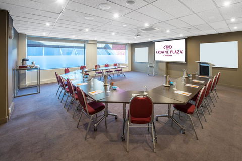 Crowne Plaza Canberra, An IHG Hotel - Hobart Tourism 8