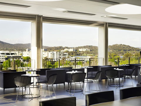 Burbury Hotel - Hobart Tourism 9