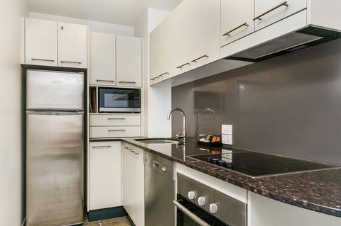 Lennox Holiday Apartments - Tourism TAS 36