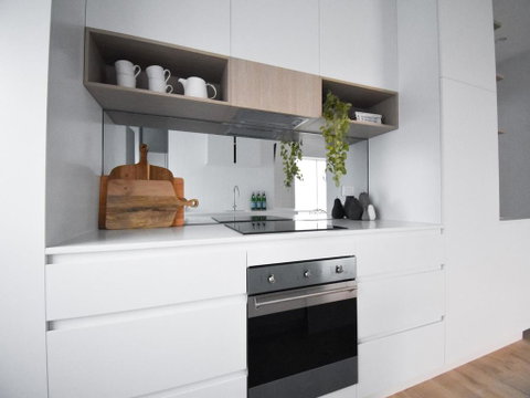 BONDI BEACH PAD-hosted By:L'Abode Accommodation - Tourism TAS 3