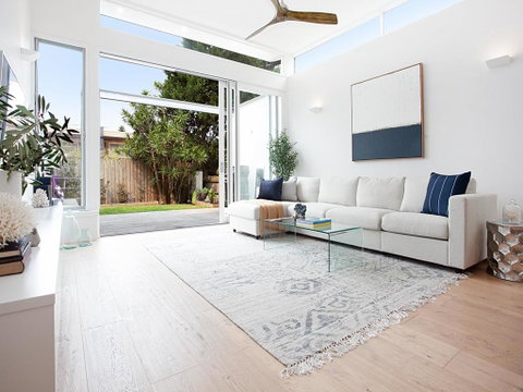 BONDI BLUE-hosted By:L'Abode Accommodation - Tourism TAS 1
