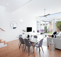 BONDI BLUE-hosted byL'Abode Accommodation - Tourism TAS