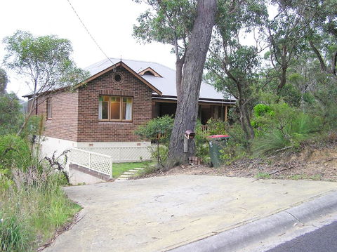 Boobook Hollow - Hobart Tourism 1