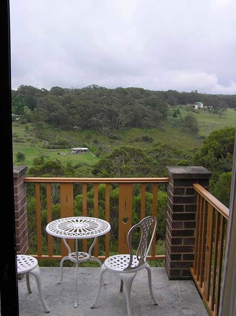 Boobook Hollow - Hobart Tourism 3
