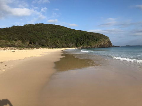 BOOTI BEACH HOUSE - Hobart Tourism 0