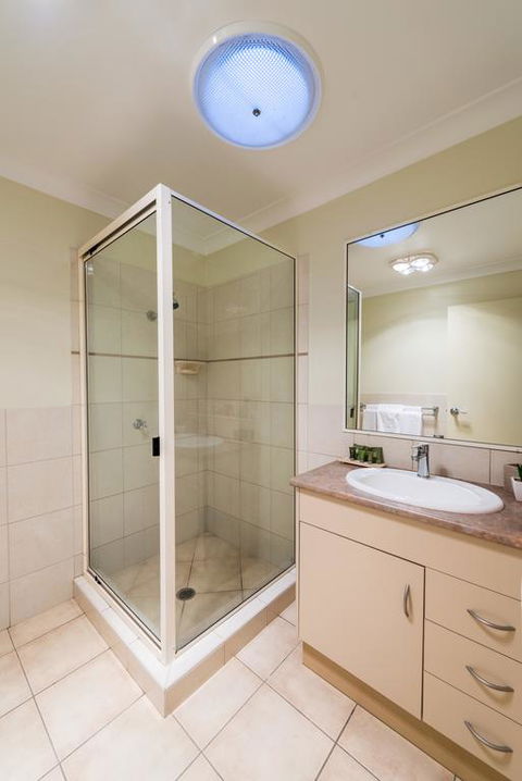 Bottletree Apartments On Bridge - Hobart Tourism 3