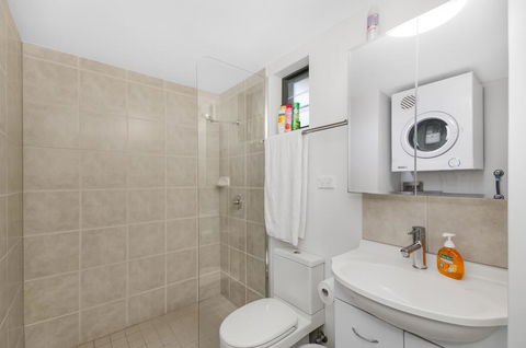 BOUTIQUE APARTMENTS BEACH LOCATION - Hobart Tourism 2