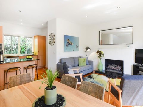 Boutique Stays - Brighton Abode - Hobart Tourism 0