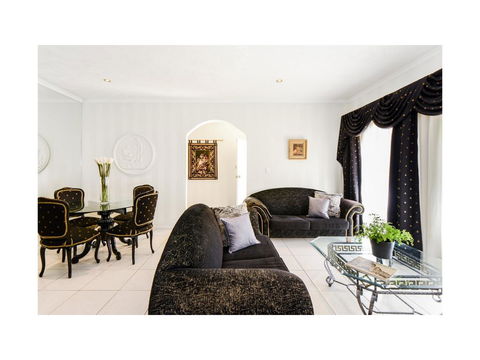Boutique Stays - Brighton Rose - Tourism TAS 1