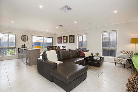 BOUTIQUE STAYS - Carinya - Hobart Tourism 0