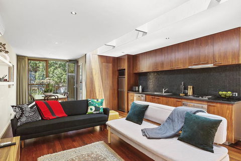 BOUTIQUE STAYS - Curran Terrace - Hobart Tourism 0