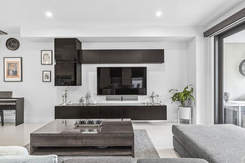 BOUTIQUE STAYS - Edinburgh Place - Hobart Tourism 0