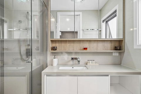 BOUTIQUE STAYS - Edinburgh Place - Hobart Tourism 1