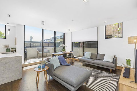 BOUTIQUE STAYS - Maybloom - Hobart Tourism 0