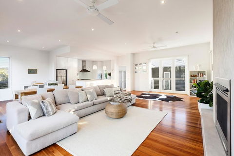BOUTIQUE STAYS - Queen Adelaide - Hobart Tourism 2