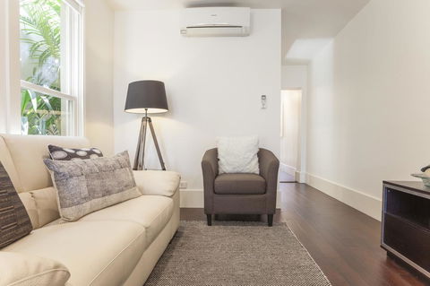 Boutique Stays - South Yarra Lane - Hobart Tourism 3