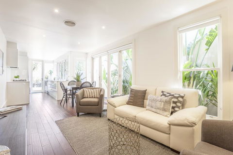 Boutique Stays - South Yarra Lane - Hobart Tourism 0