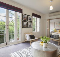 Boutique Stays - Wellington Mews Apartment in East Melbourne - Tourism TAS
