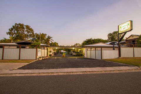 Boyne Island Motel And Villas - Hobart Tourism 3