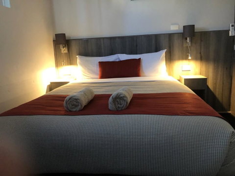 Bradman Motor Inn - Tourism TAS 2