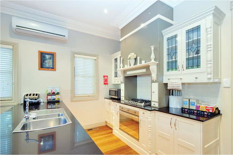 Brantwood Cottage Luxury Accommodation - Tourism TAS 1