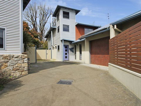 Breakaway Bright - Superb Townhouse - Tourism TAS 0