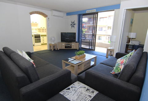 Breakers 10 - Main Beach Location! - Hobart Tourism 0