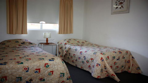 Breakers 8 - Main Beach Location! - Hobart Tourism 3