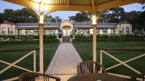 Brice Hill Country Lodge - Hobart Tourism 1