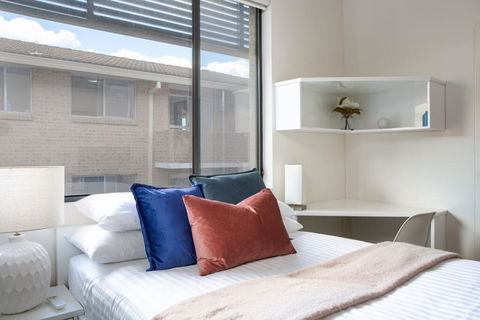 Bright Studio Steps From Westmead Hospital - Tourism TAS 1