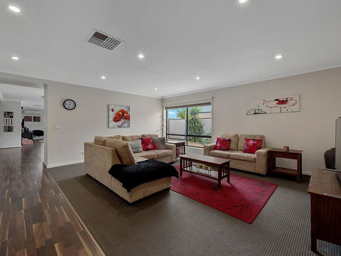 Bundalong On Clarke St - Tourism TAS 3