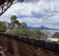 Bundilla 3 - Lake views from the Balcony - Hobart Tourism