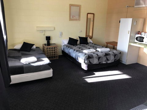 Burdekin Motor Inn - Tourism TAS 1