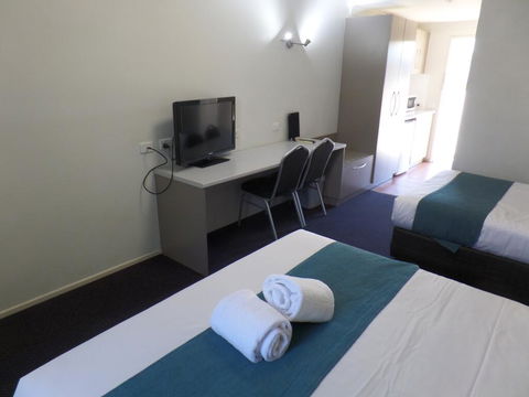 Burke & Wills Mt Isa - Tourism TAS 1