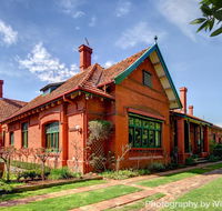 Buxton Manor - Hobart Tourism