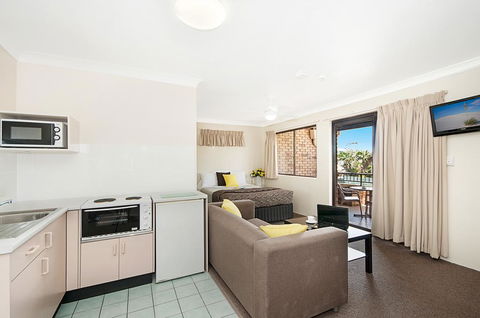 Byron Bayside Central Studio Apartments - Hobart Tourism 3