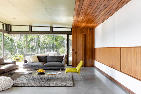 Byron Beach Retreats - Tourism TAS 3