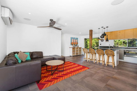 CABARITA BEACH HOUSE 53 - Hobart Tourism 2