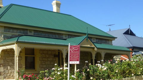 Cabernet Cottage - Hobart Tourism 0
