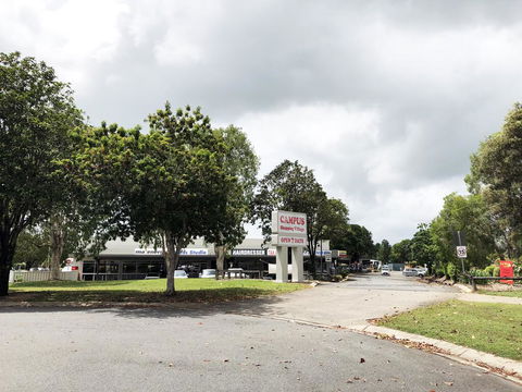 Cairns Adventure Lodge - Cook Your Own Meals In Your Private Kitchen Includes Dishwasher Washing Machine - Hobart Tourism 1