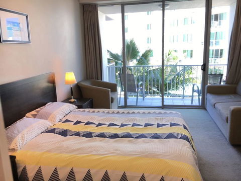 Cairns Esplanade 2 Bed 2 Bath Resort Hotel - Hobart Tourism 1