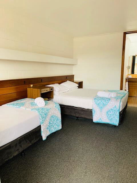 Caledonian Hotel Motel - Tourism TAS 3